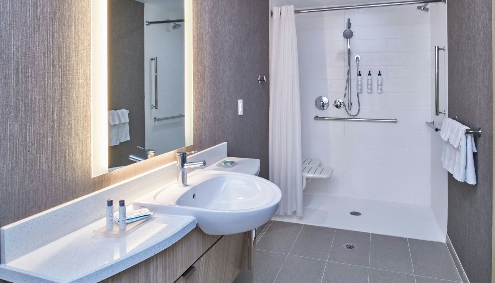 Camera - SpringHill Suites by Marriott Detroit Dearborn