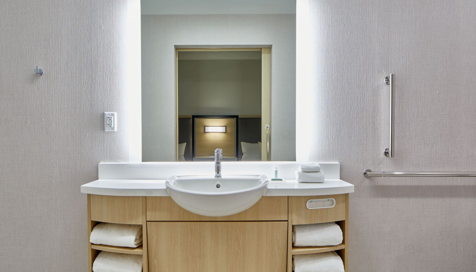 Room - SpringHill Suites by Marriott Jacksonville Beach Oceanfront