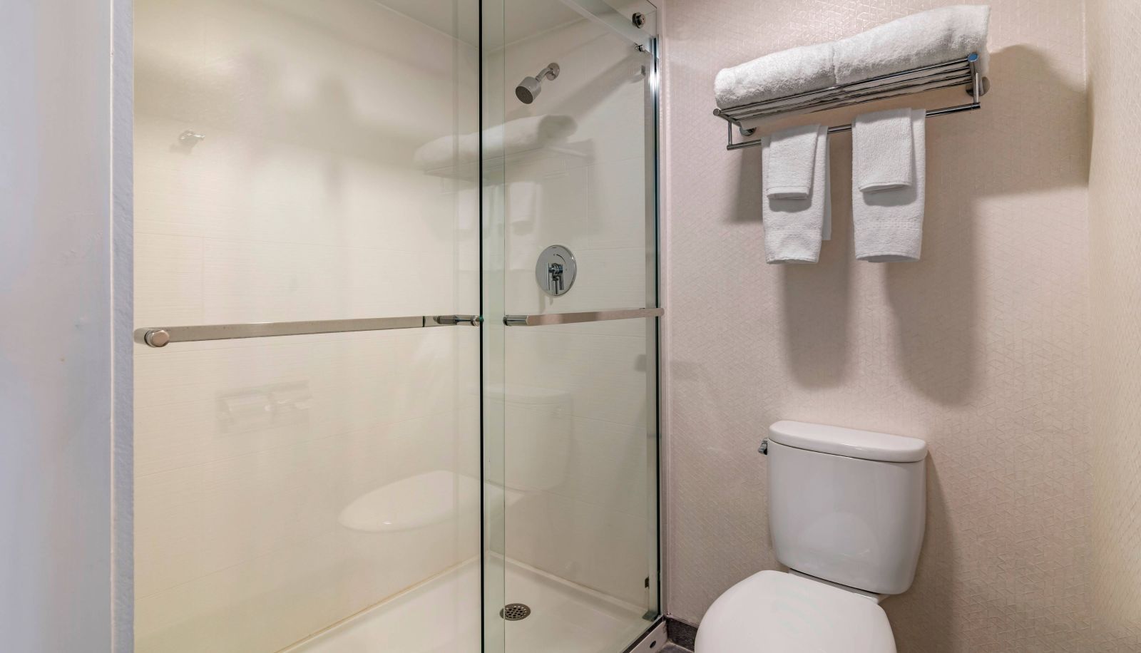 Room - Fairfield Inn and Suites by Marriott Providence Airport Warwick
