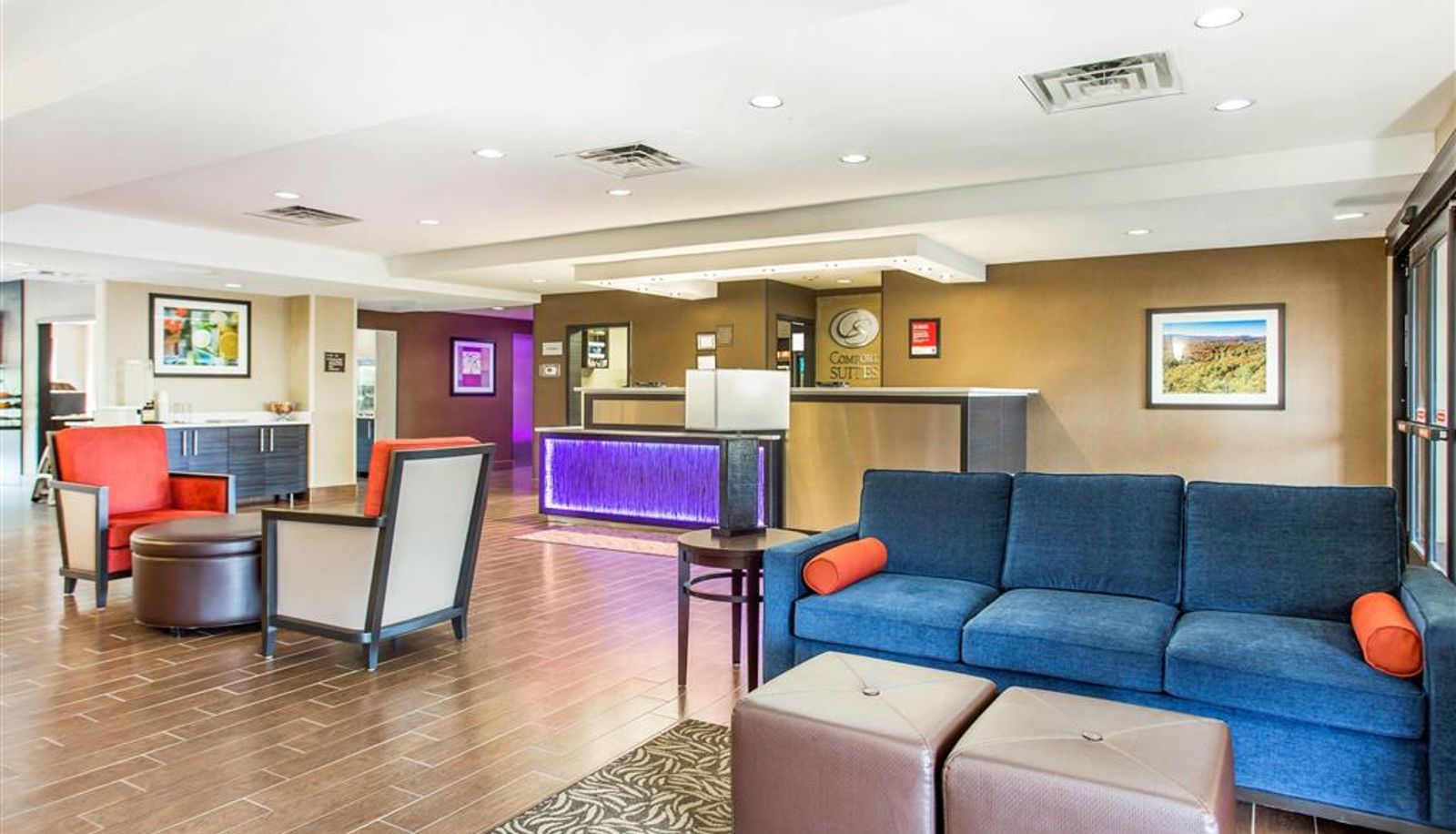 Salón - Comfort Suites Clinton near Presbyterian College