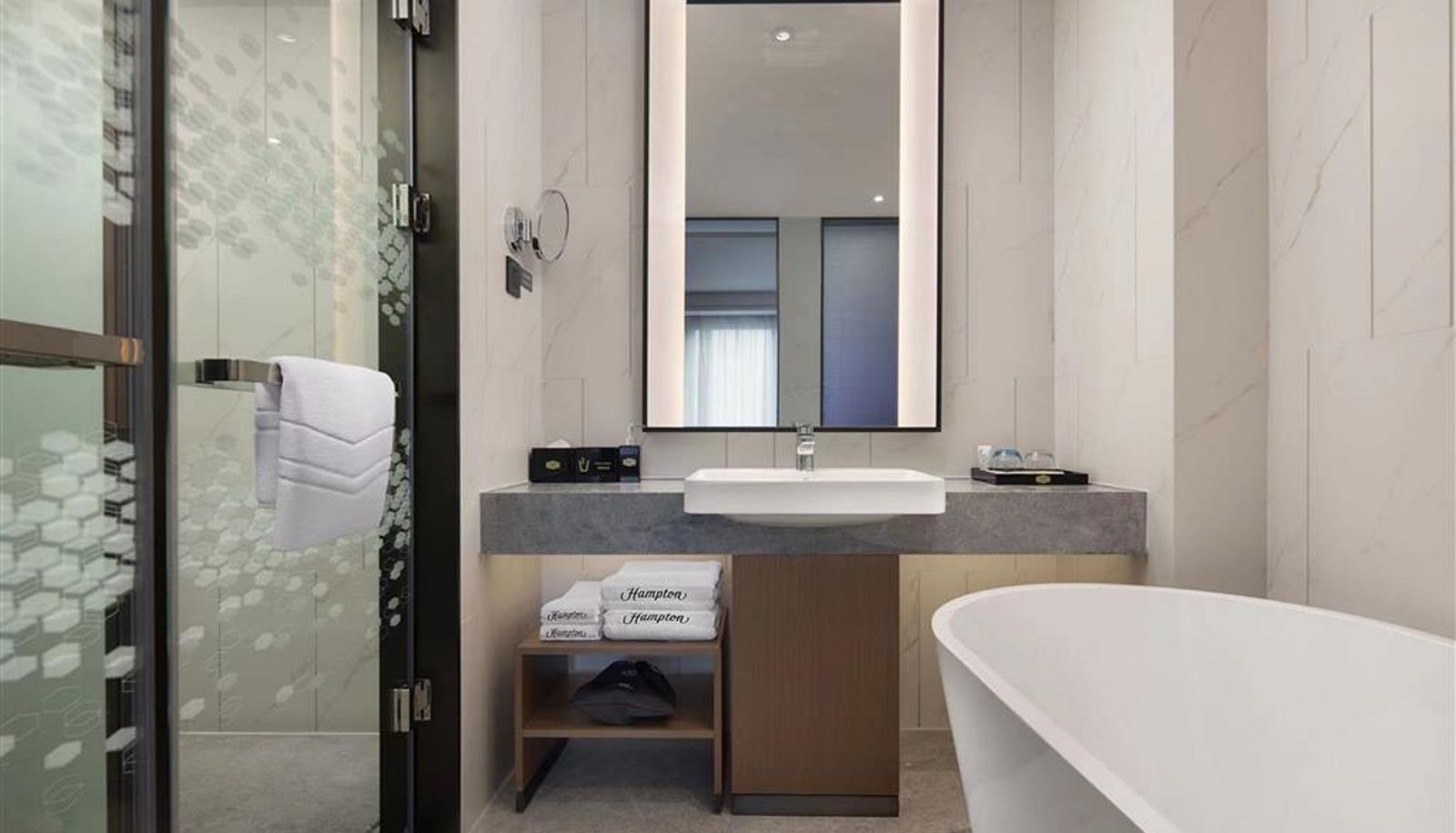 Zimmer - Hampton by Hilton Fengcheng