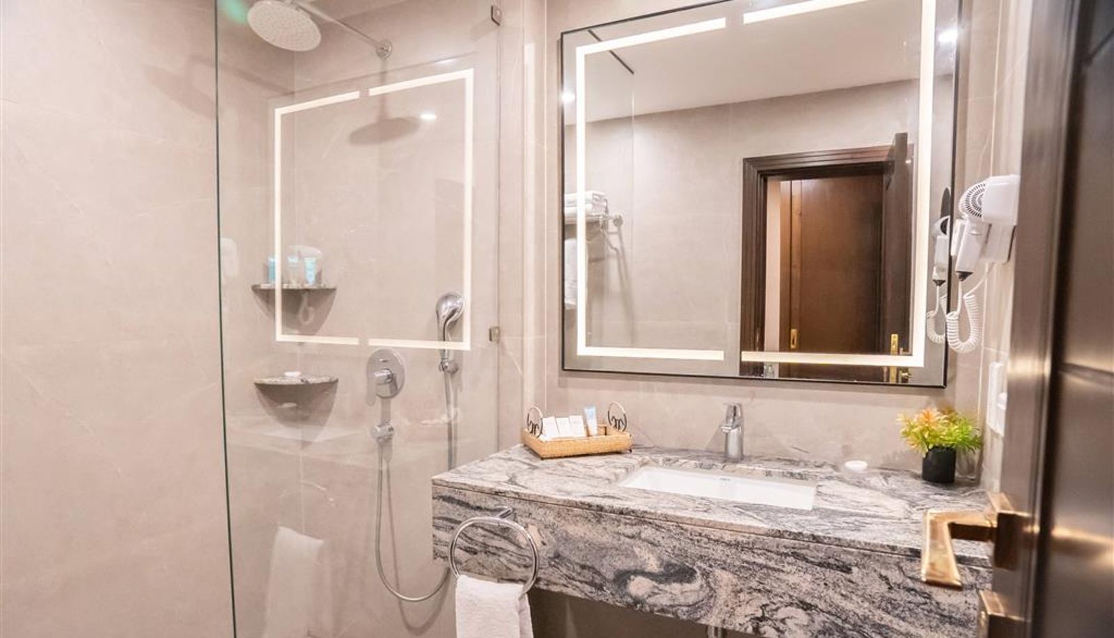 Room - Ramada by Wyndham Murree Lower Topa Resort
