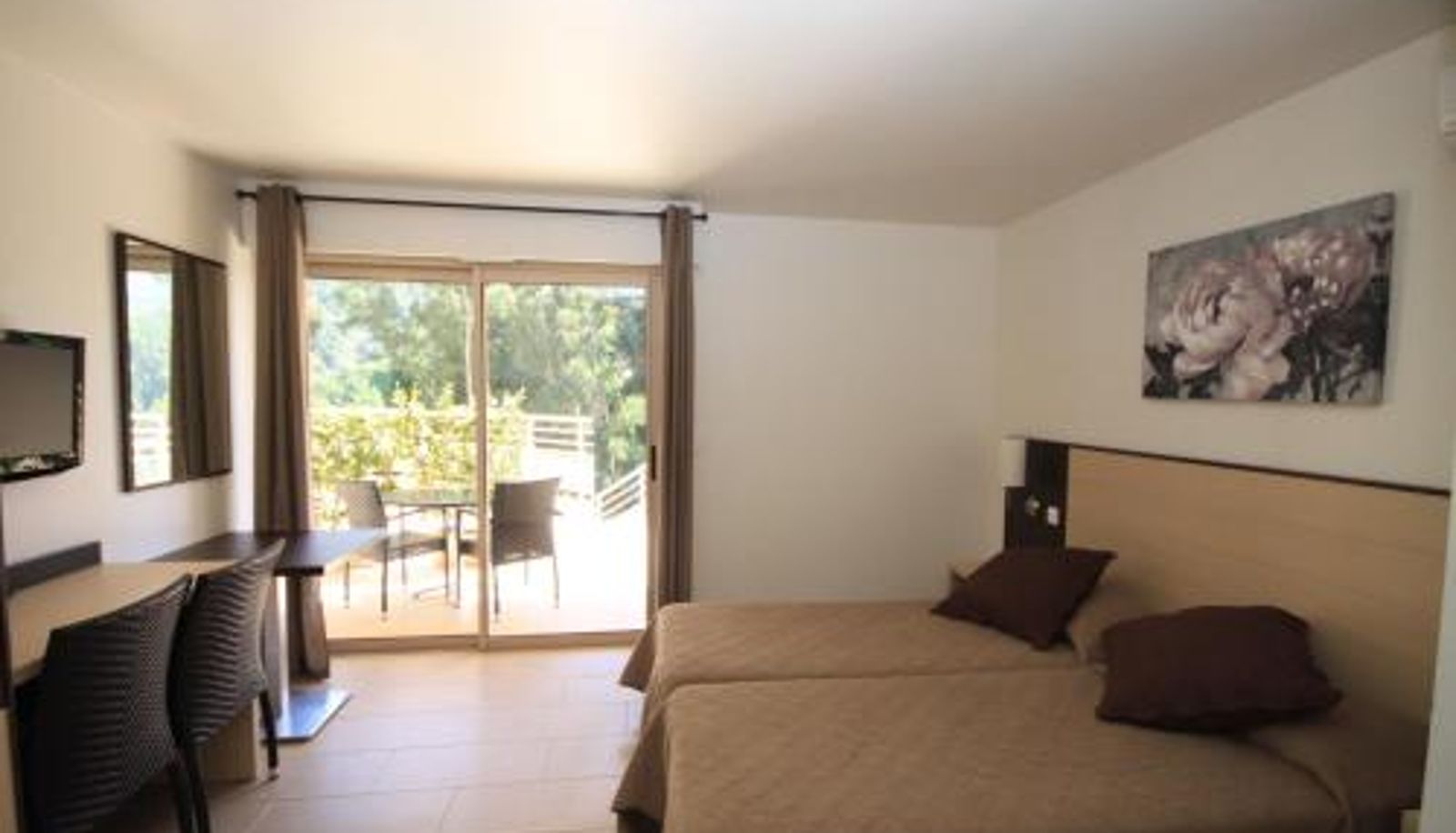 Zimmer - Hôtel et Résidence Costa Rossa