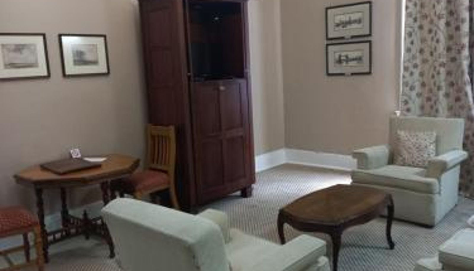 Camera - Kimberley Club Guesthouse
