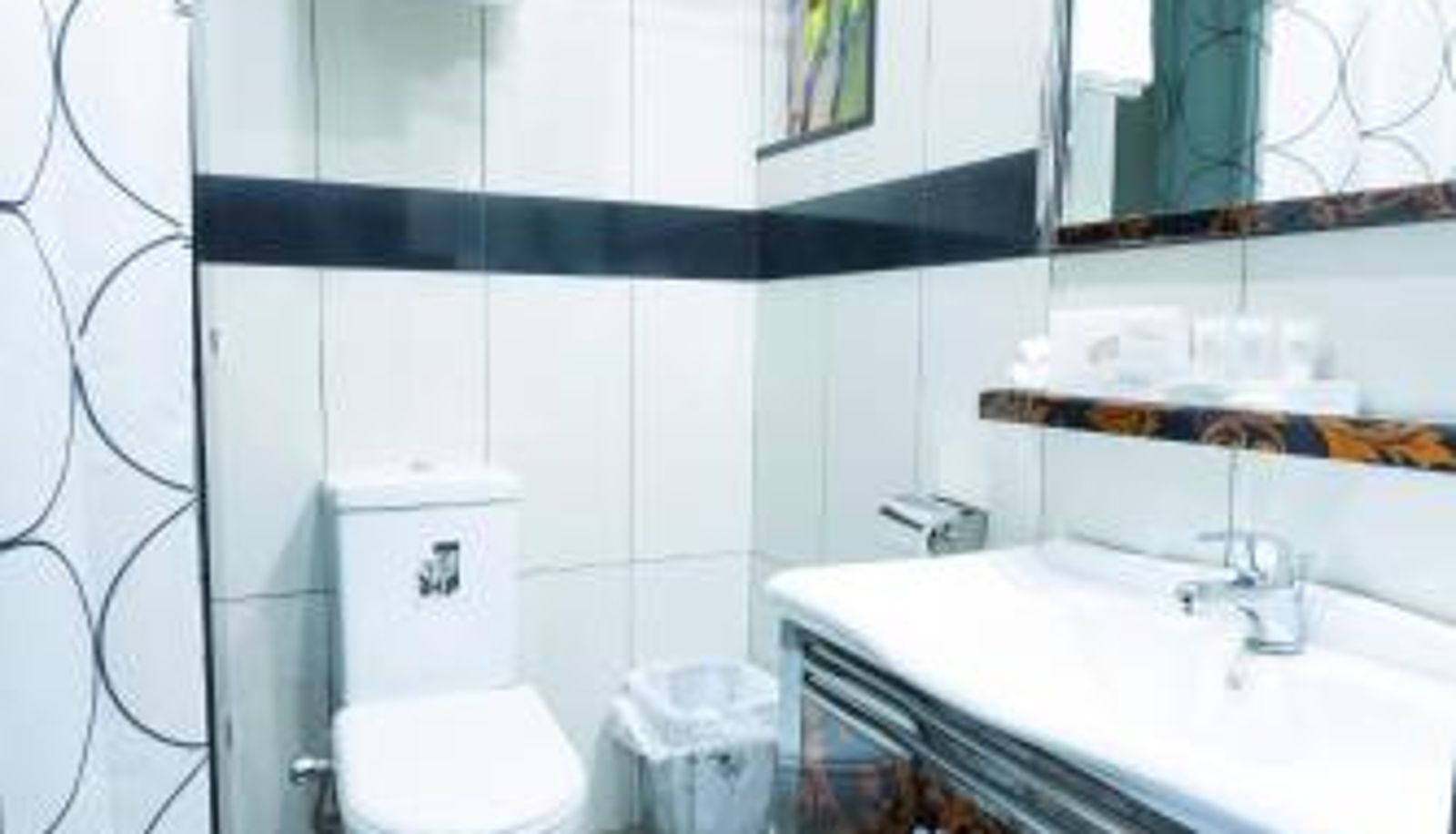 Suite - Easy Inn Hotel Suites