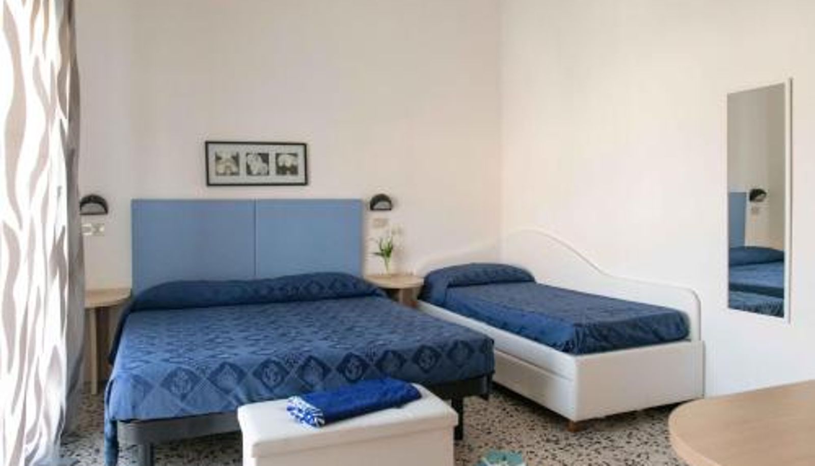 Dreibettzimmer - Hotel Smart Cervia B&B