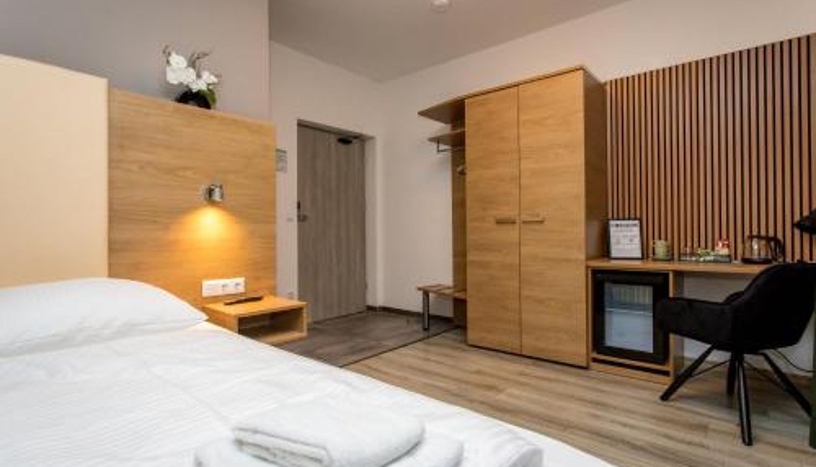 Triple room - C0C00N Leipzig