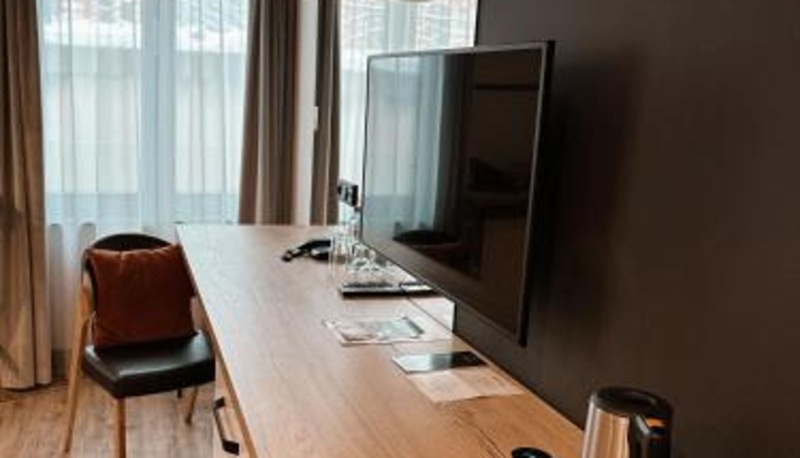 Info - The Bridge Suites Hotel