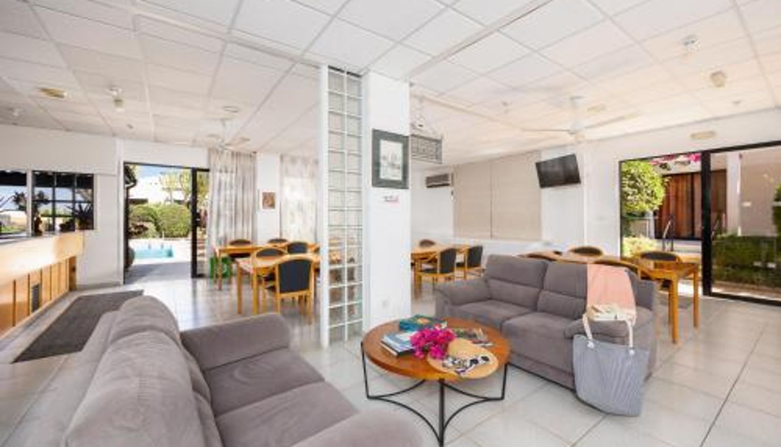 Reception - Tavros Hotel Apartments