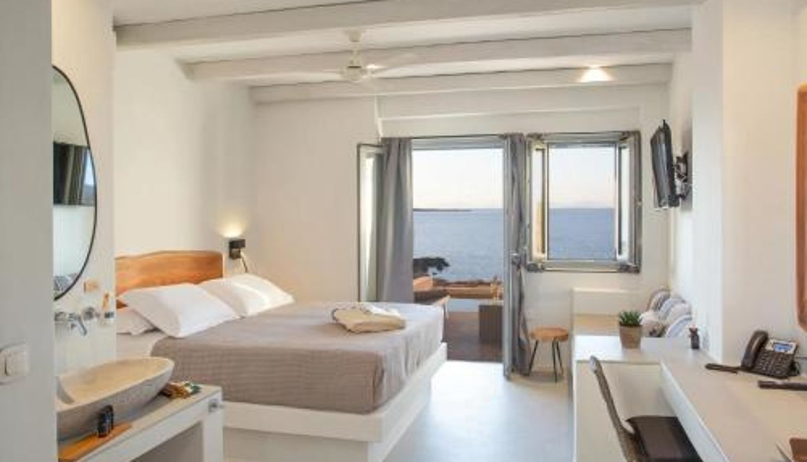 Dreibettzimmer - Paros Cape Suites