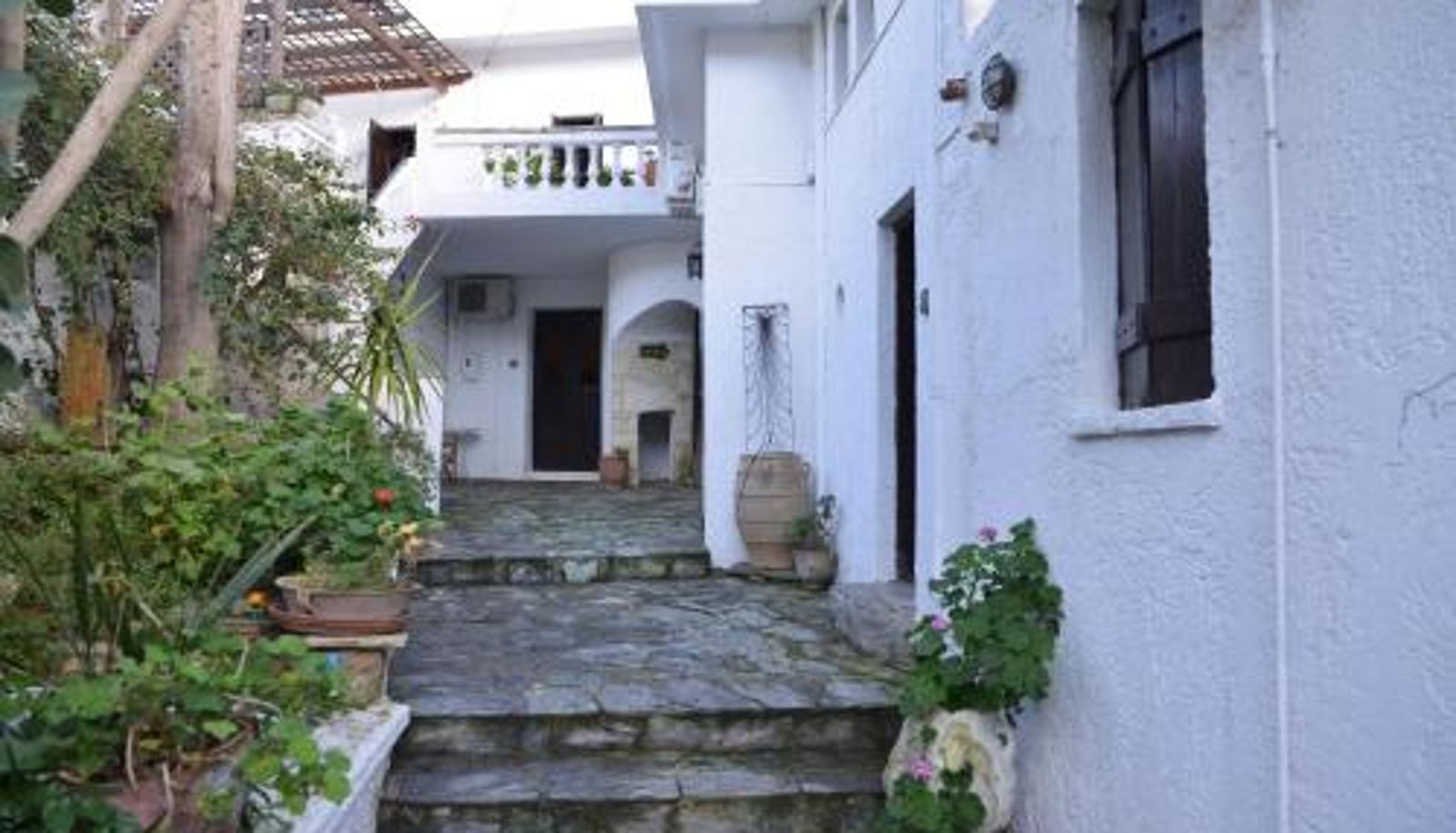 Info - Troullos Traditional Homes