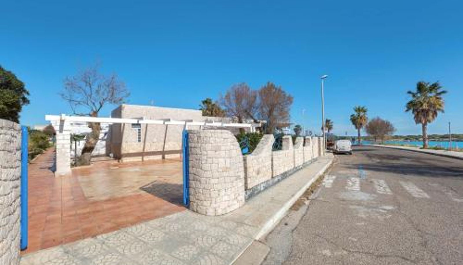 Info - Residence La Scogliera