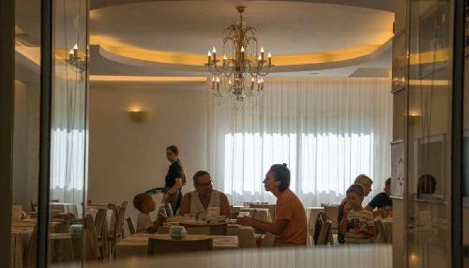 Ontbijtzaal in het restaurant - Hotel Europa Milano Marittima