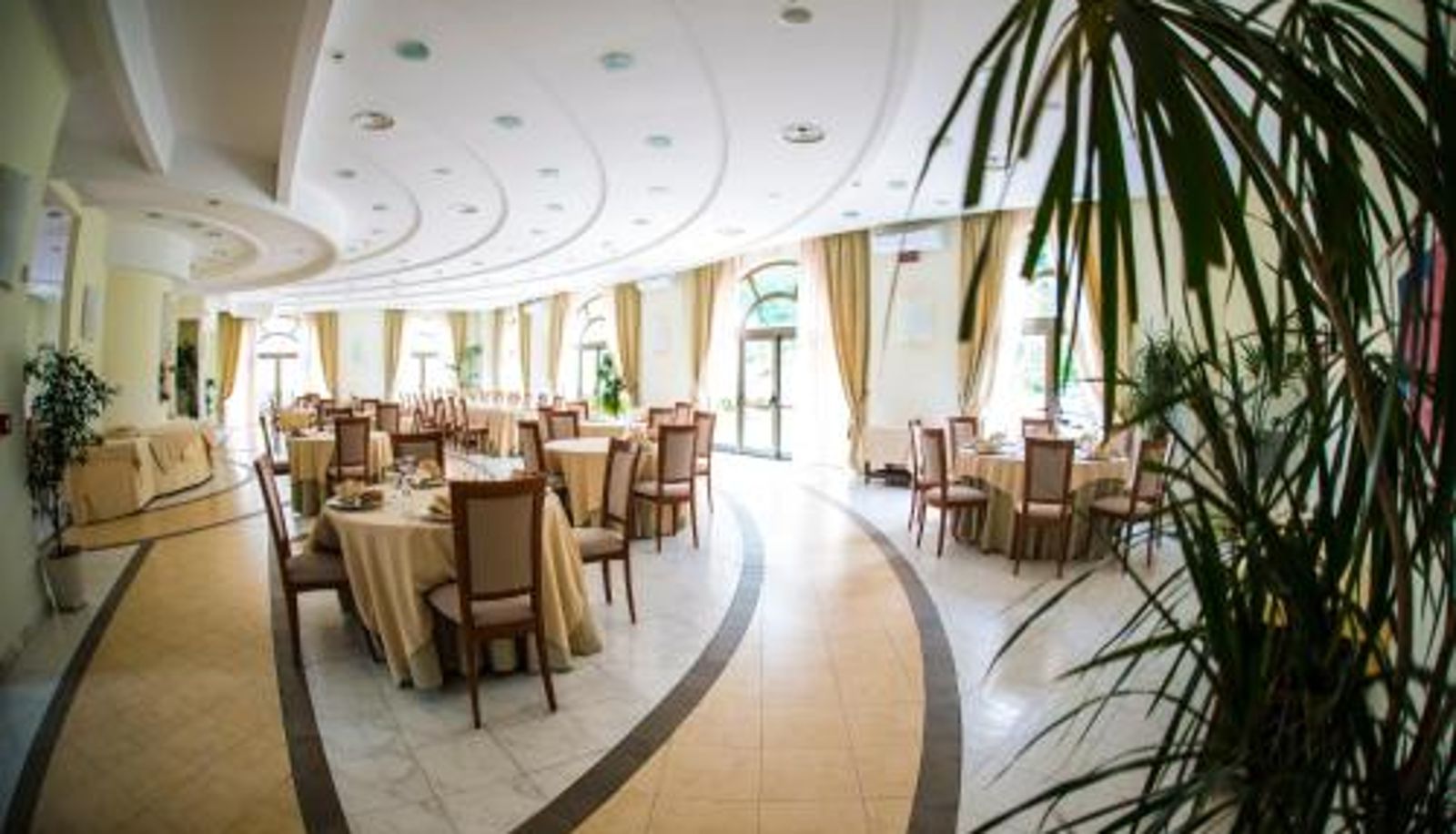 Sala śniadaniowa w restauracji - Hotel Parco Delle Rose