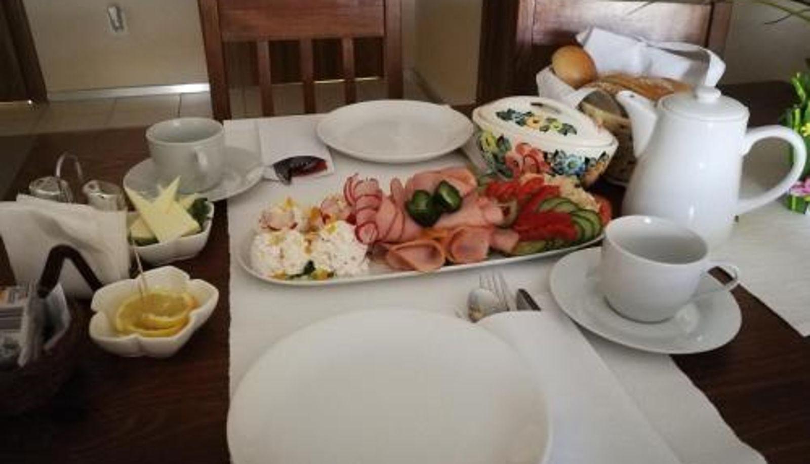Frühstücksraum innerhalb des Restaurants - Willa Solan