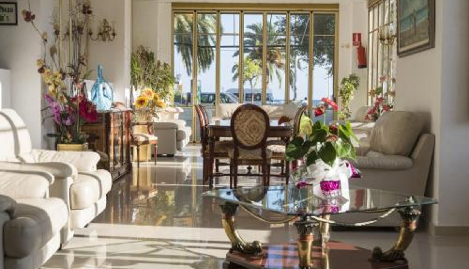 Info - Hotel Neptuno