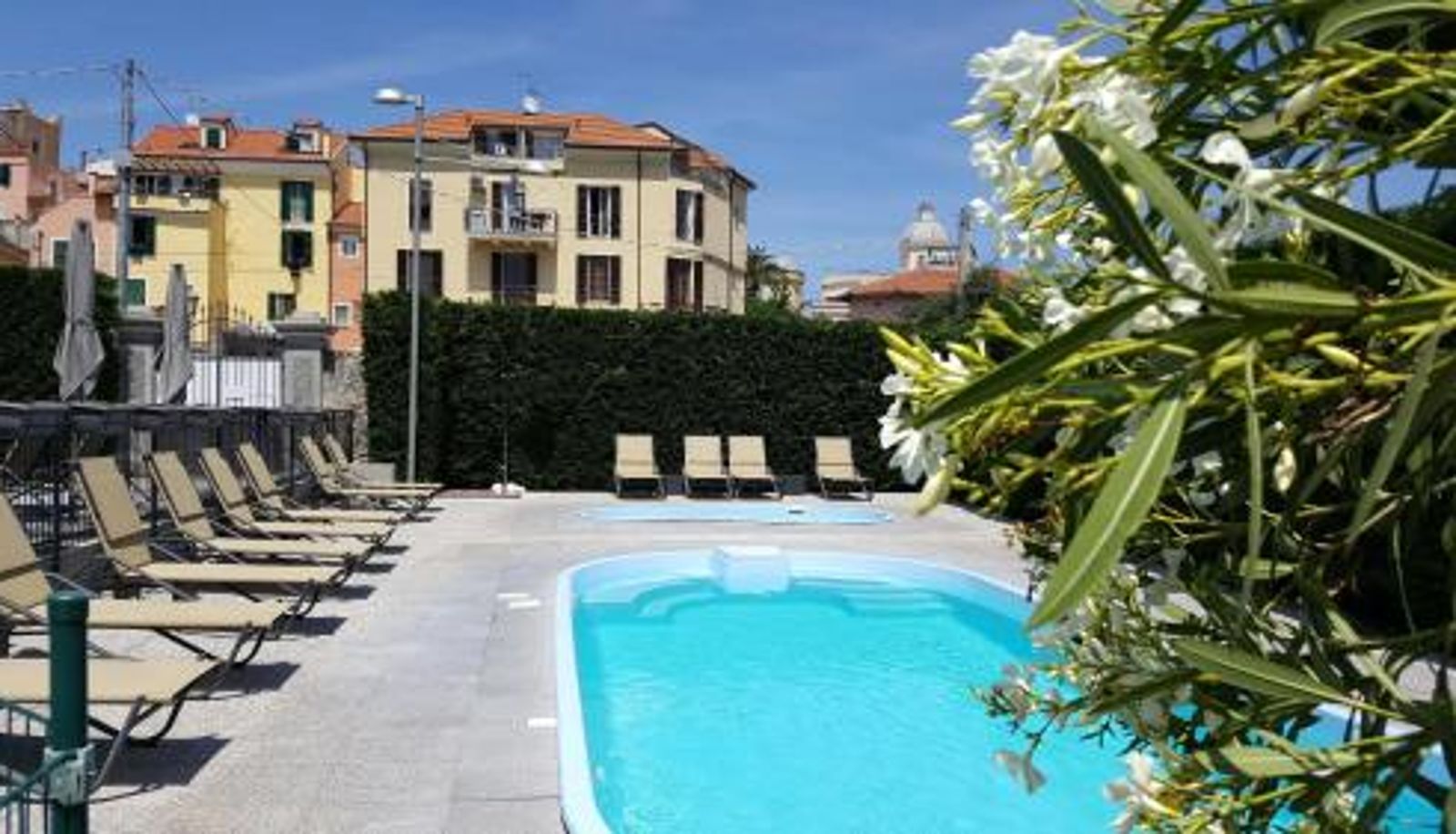 Piscina - Riviera Palace Residence
