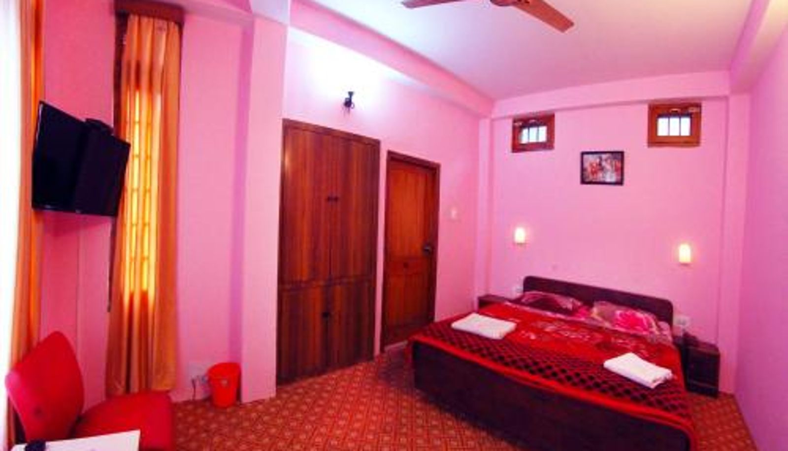 Room - Hotel Aroma Classic