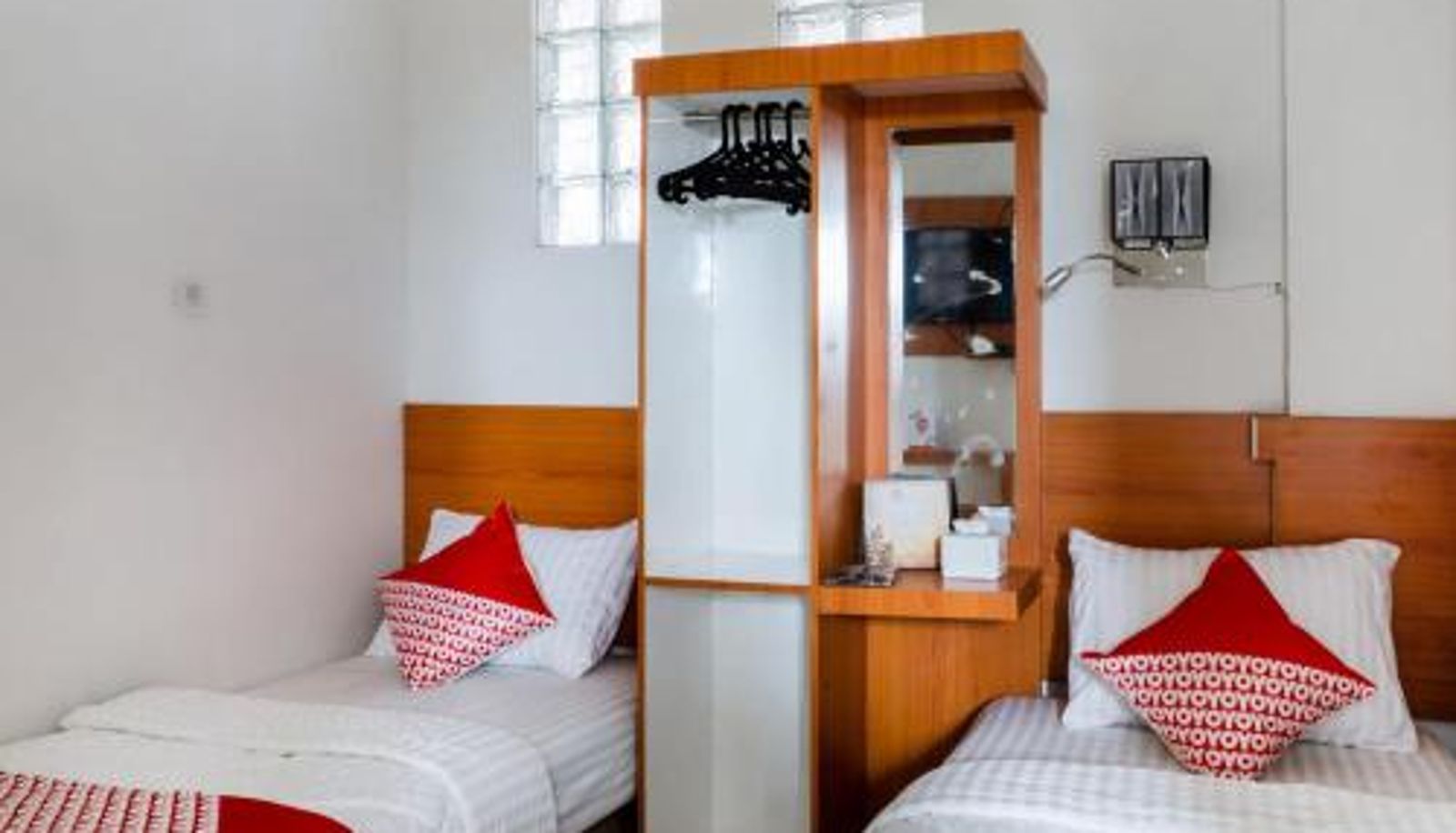 Camera - Hotel O Mandiri Guest House Syariah