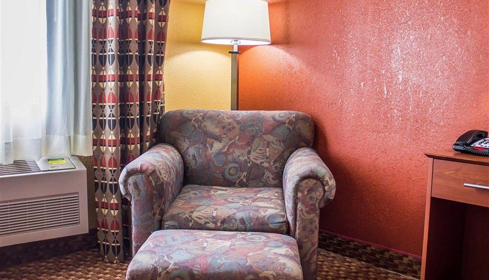 Room - Quality Inn Manitowoc