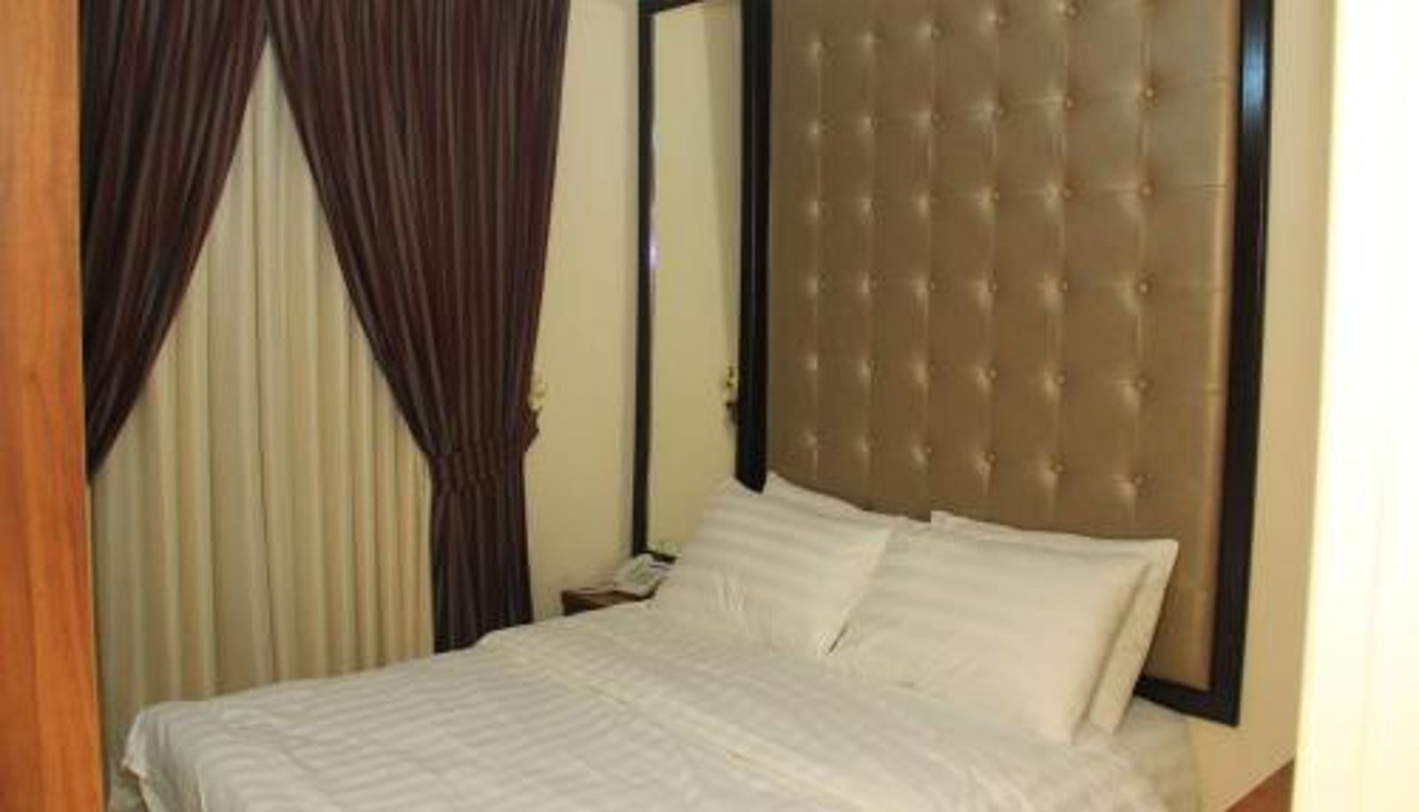 Zimmer - Shami Plaza Hotel