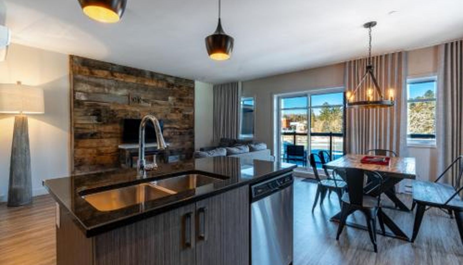 Kitchen - Le Viking Resort