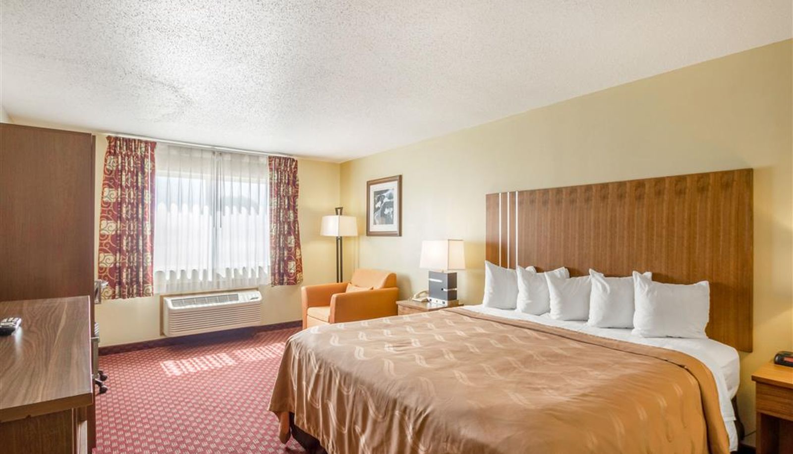 Room - Quality Inn Mineral Point