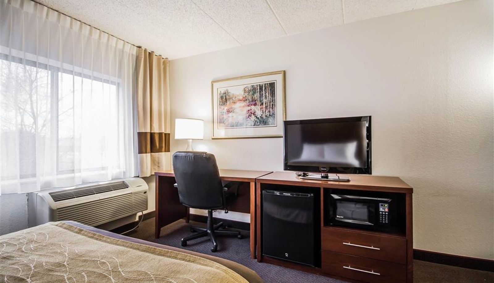 Habitación - Comfort Inn & Suites Madison - Airport