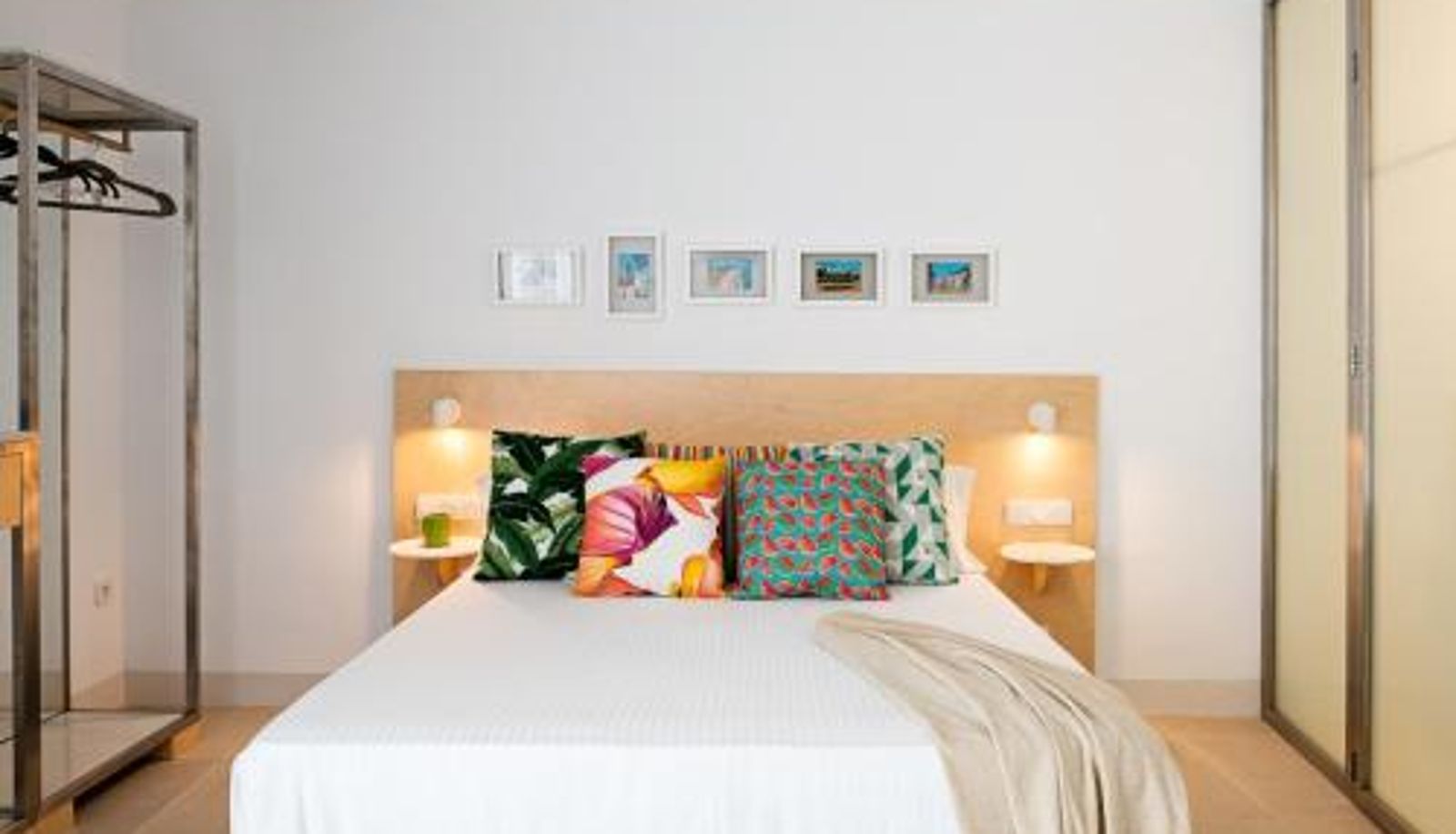 Zimmer - Apartamentos y estudios céntricos Conil Home Suite