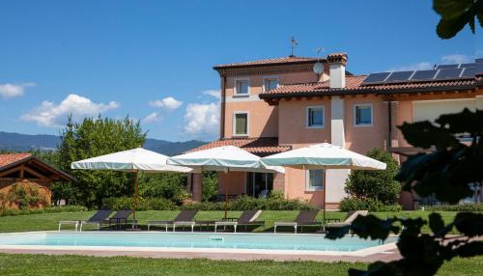 Piscina - Residence Regina dei Prati