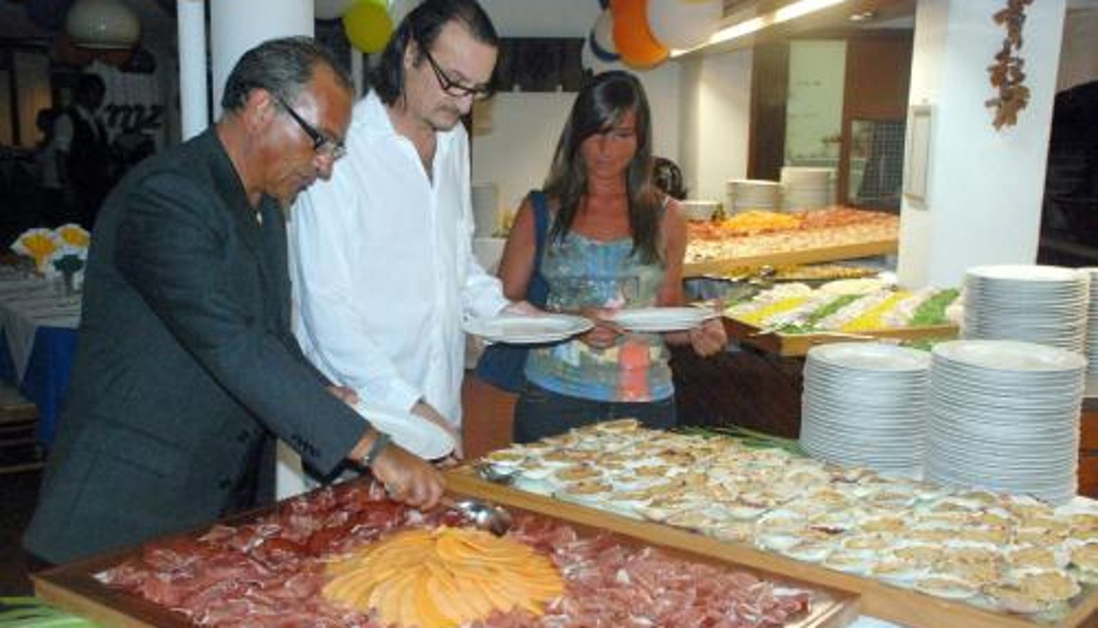 Sala de desayunos dentro del restaurante - Hotel Marina 2