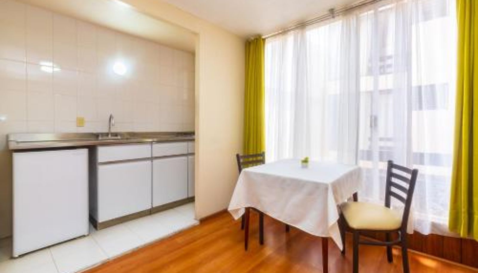 Room - Mexico City Capital O Hotel Suites Marne