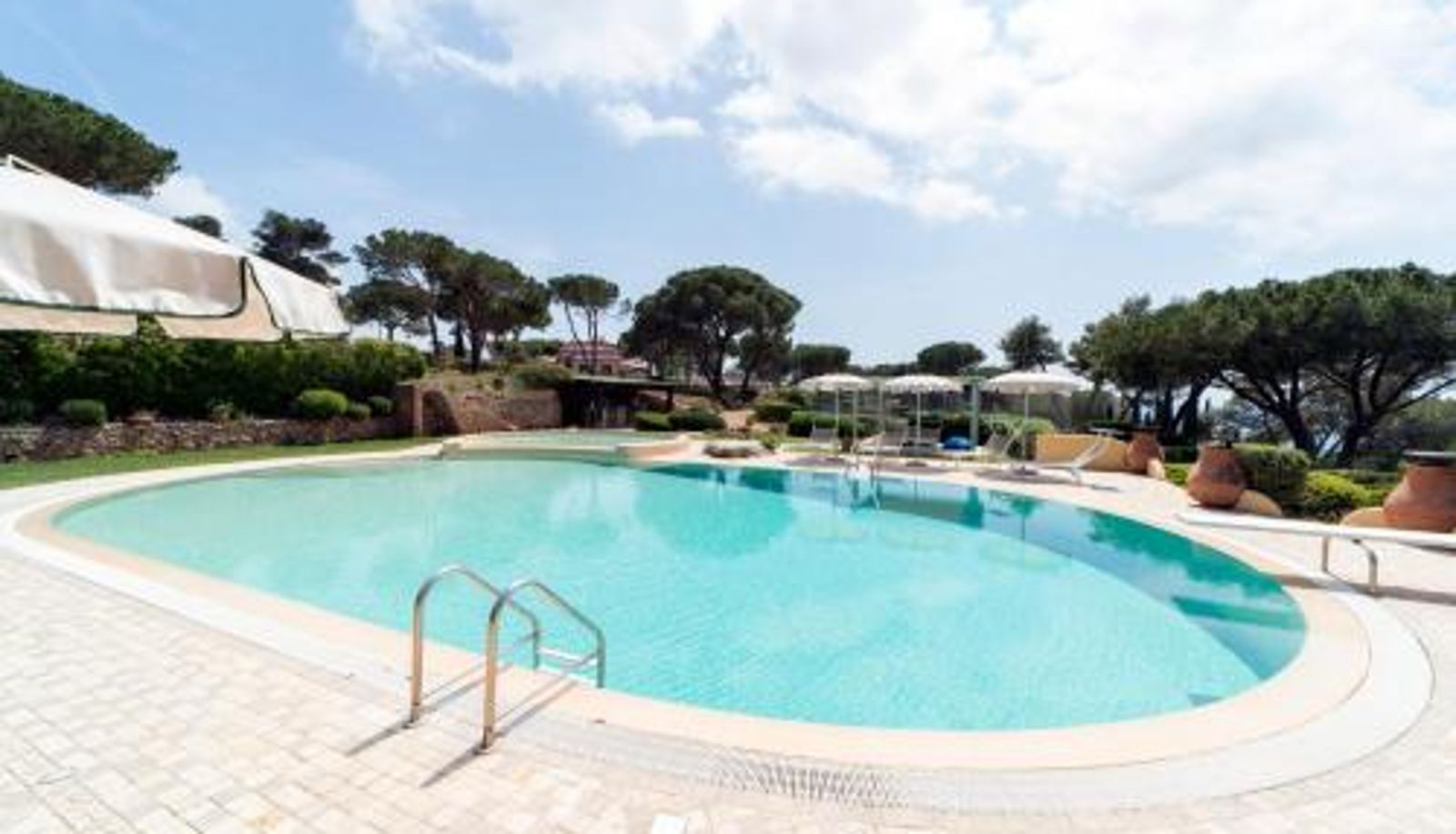 Pool - Residence Le Grazie Est