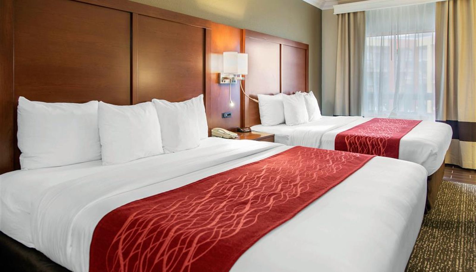 Habitación - Comfort Inn & Suites San Francisco Airport North