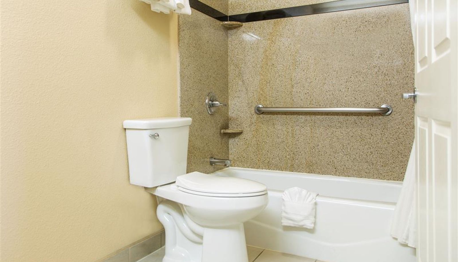 Zimmer - Comfort Inn & Suites San Francisco Airport North
