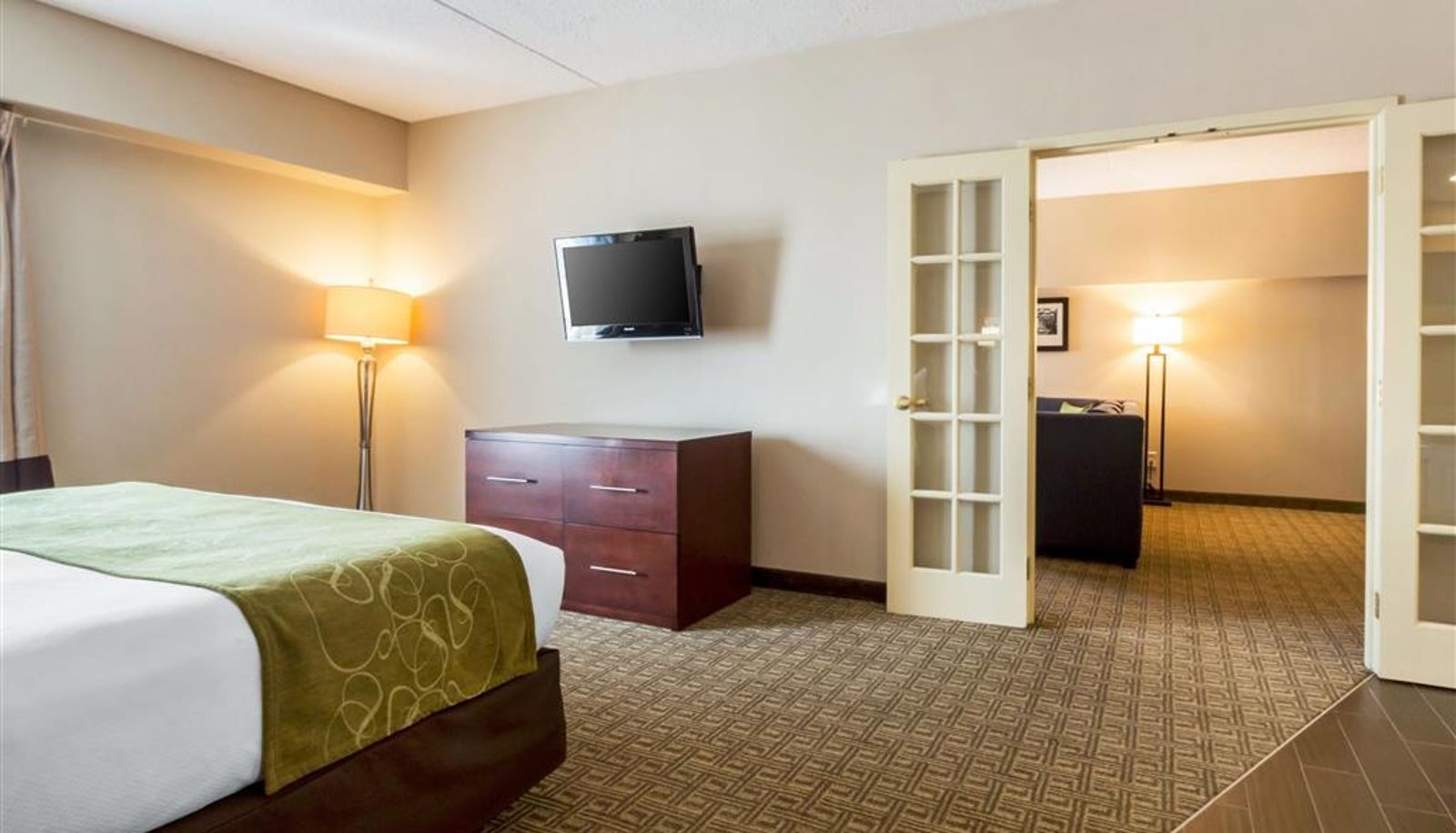 Zimmer - Comfort Suites at Woodbridge