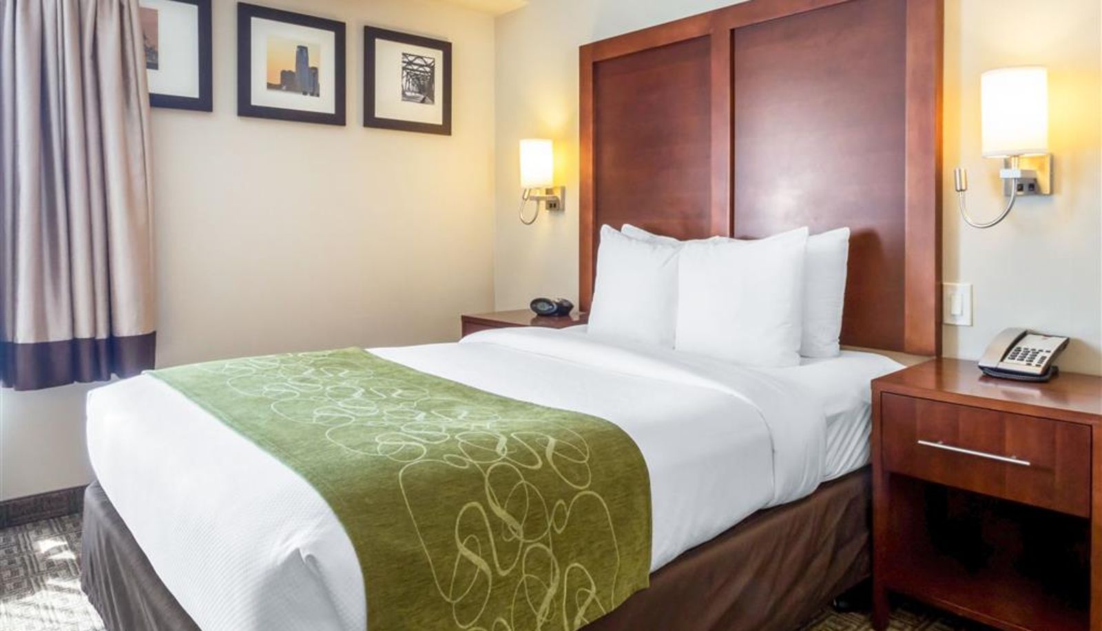 Zimmer - Comfort Suites at Woodbridge