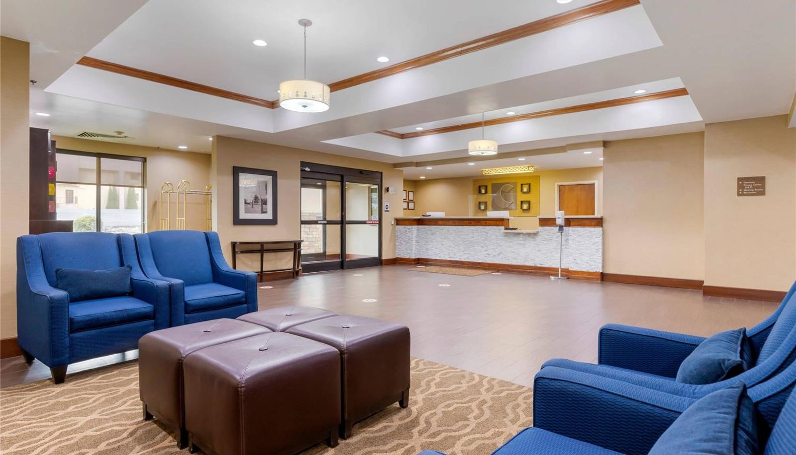 Sala - Comfort Suites Johnson City near University