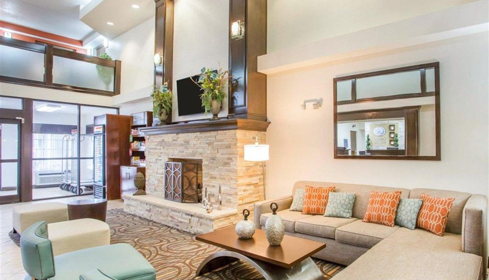 Hall - COMFORT SUITES LEBANON