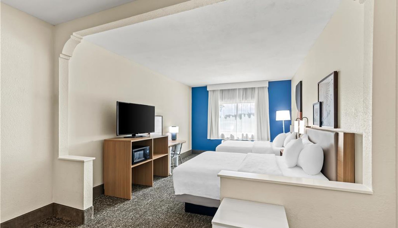 Zimmer - Spark by Hilton Round Rock