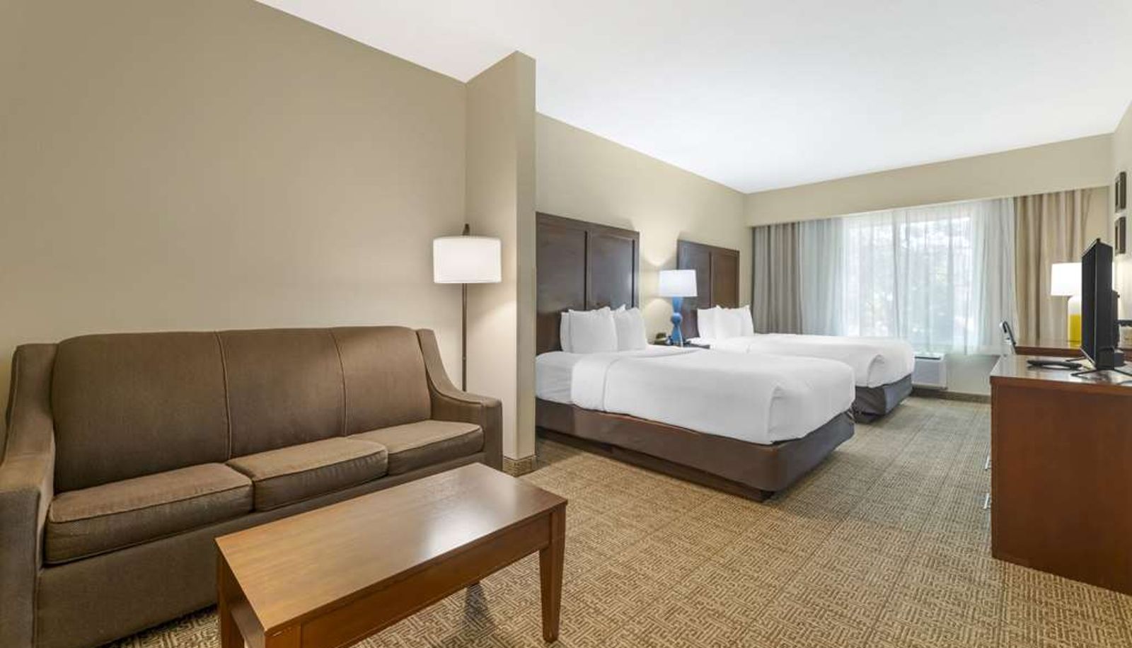 Camera - COMFORT SUITES VANCOUVER
