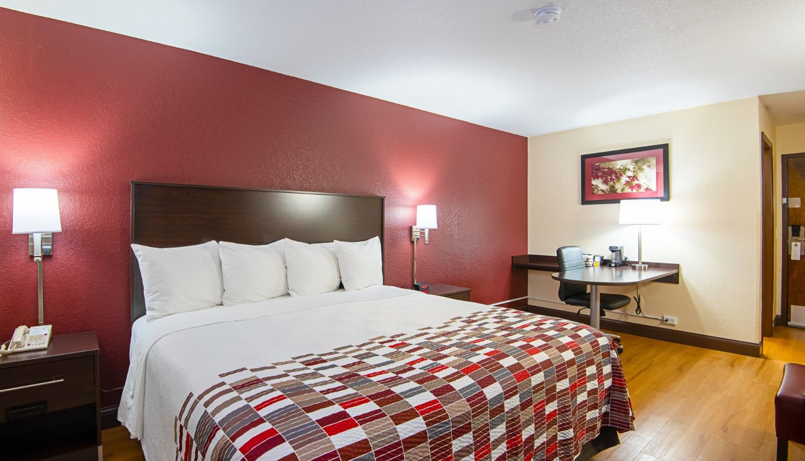 Room - Red Roof Inn Cameron