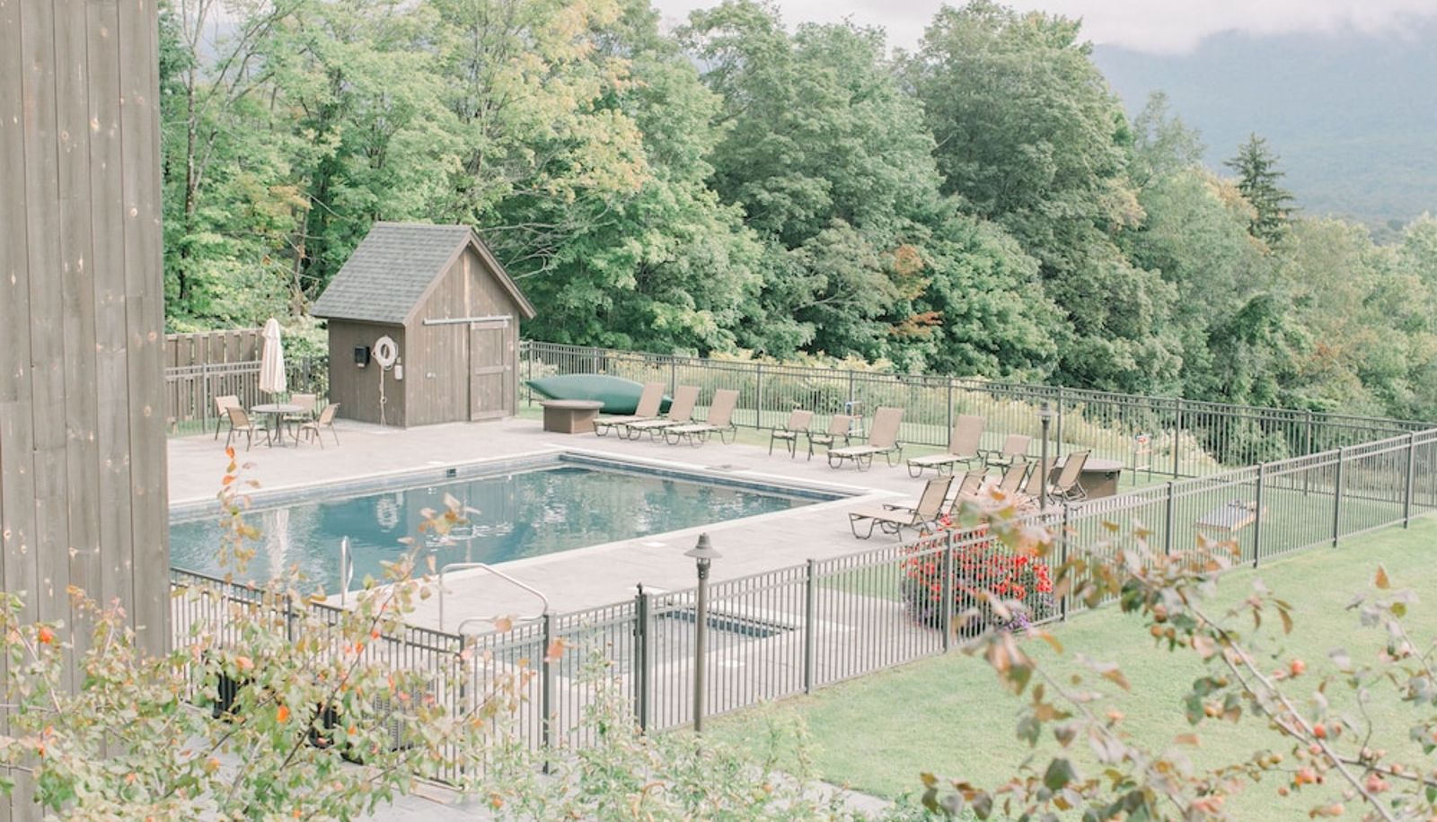 Piscina - The Mountain Top Inn & Resort
