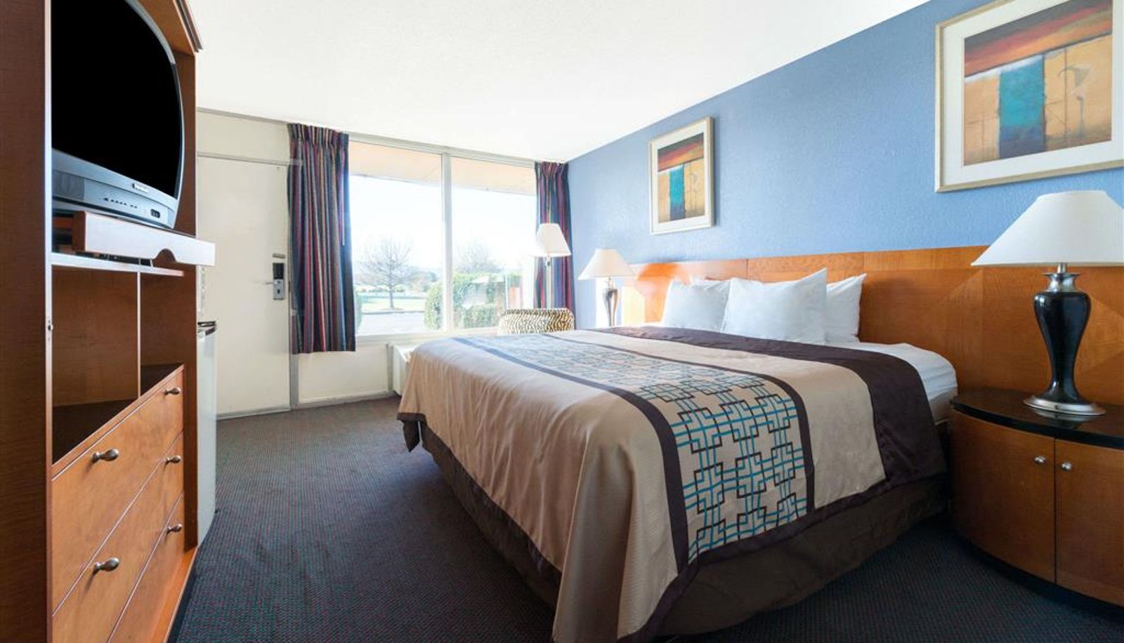 Zimmer - Days Inn by Wyndham Luray Shenandoah
