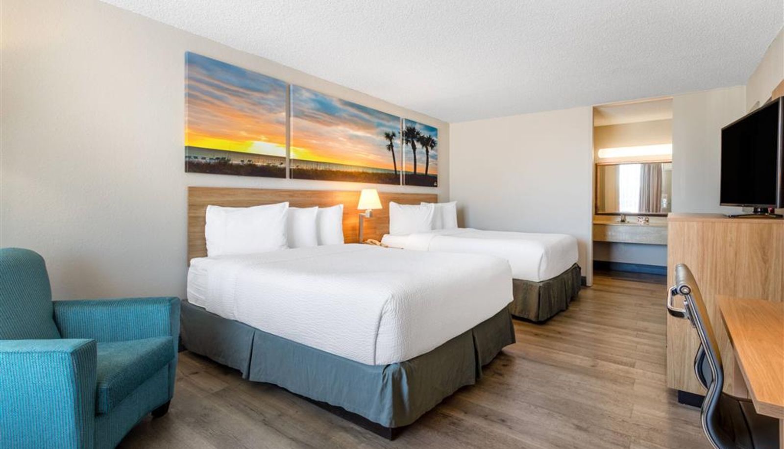 Zimmer - Days Inn by Wyndham Titusville Kennedy Space Center