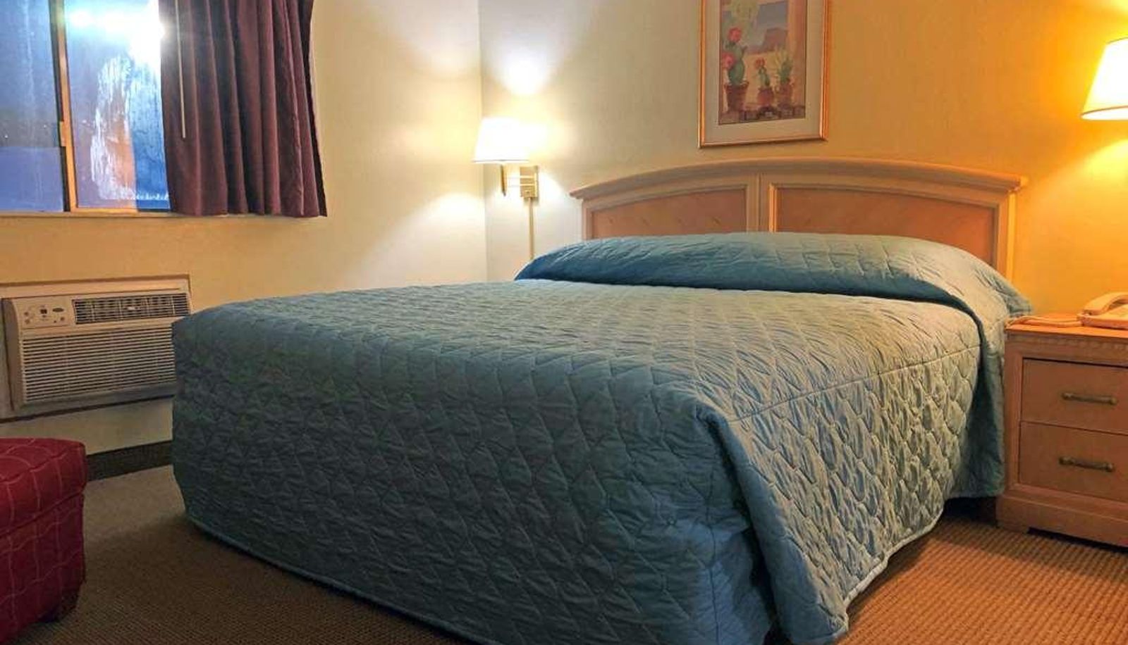 Suite - Knights Inn Evanston