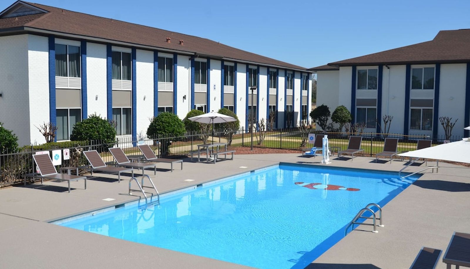 Pool - Americas Best Value Inn & Suites Foley Gulf Shores