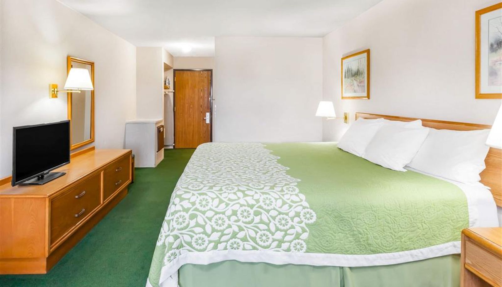 Room - Days Inn by Wyndham Alpena