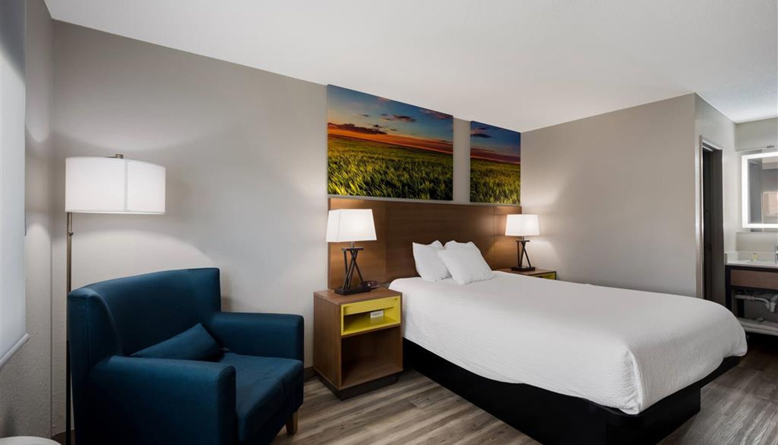 Zimmer - Days Inn by Wyndham Ankeny - Des Moines