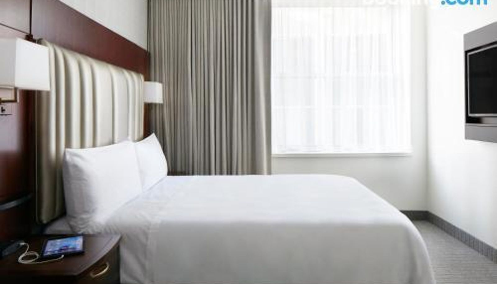 Room - Boston Club Quarters Hotel Faneuil Hall